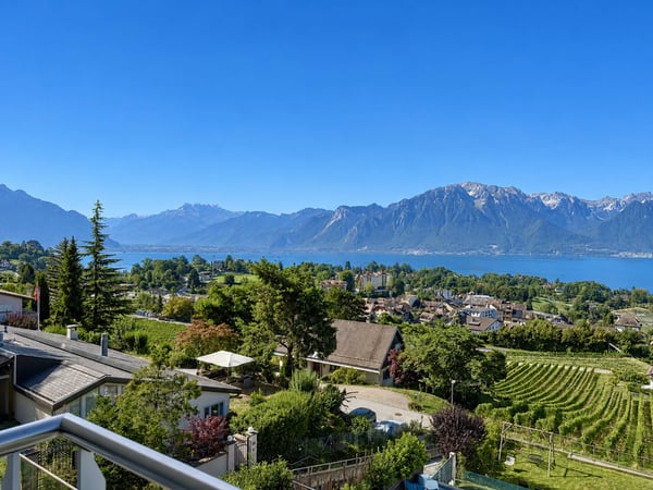 Villa jumelle de 5.5 pièces, avec vue panoramique sur le lac et les Alpes ! 2