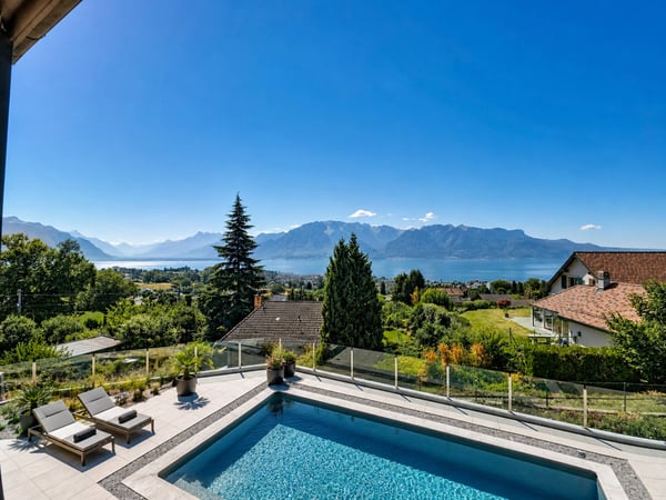 Neuf ! Villa individuelle avec piscine et magnifique vue sur le lac 10