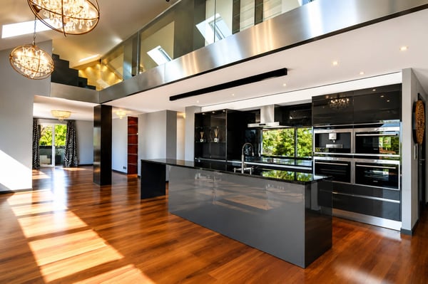Magnifique attique en duplex avec vue imprenable sur le lac 1