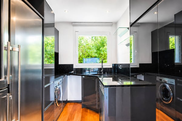 Magnifique attique en duplex avec vue imprenable sur le lac 10