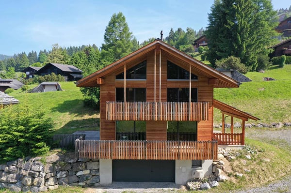 Chalet contemporain avec vue dégagée sur les montagnes 2