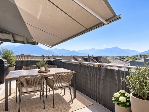 Au dernier étage, magnifique appartement de 4,5 pièces avec vue sur les montagnes 2