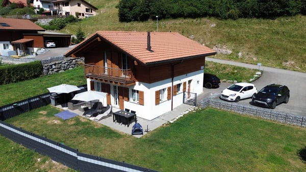 Maison individuelle de 4.5 pièces avec exposition sud et vue sur les montagnes 1