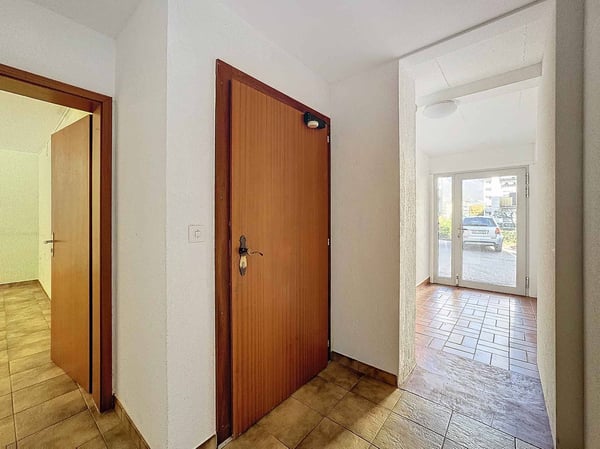 Exclusivité - Local commercial Martigny 9