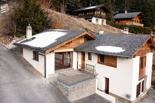 Chalet mitoyen au charme authentique entièrement rénové 8