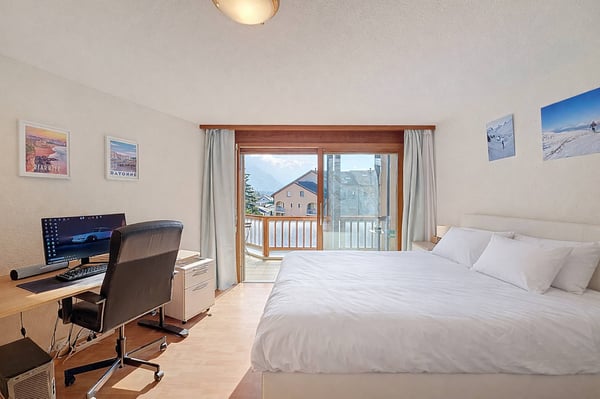 Attique en duplex Le privilège d'un accès direct aux Bains de Saillon 5