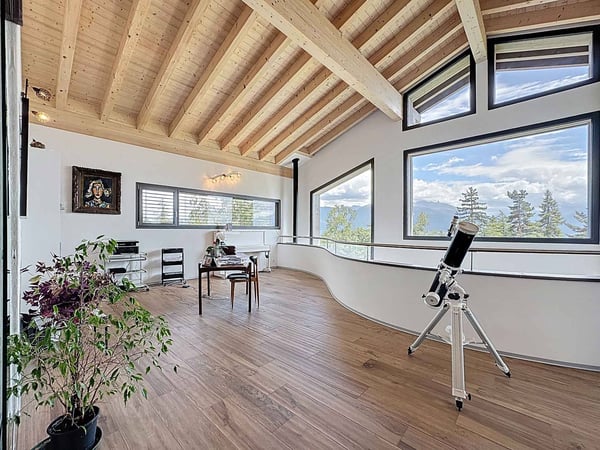 Exceptionnel chalet sur 3 niveaux avec piscine intérieure/ espace bien-être