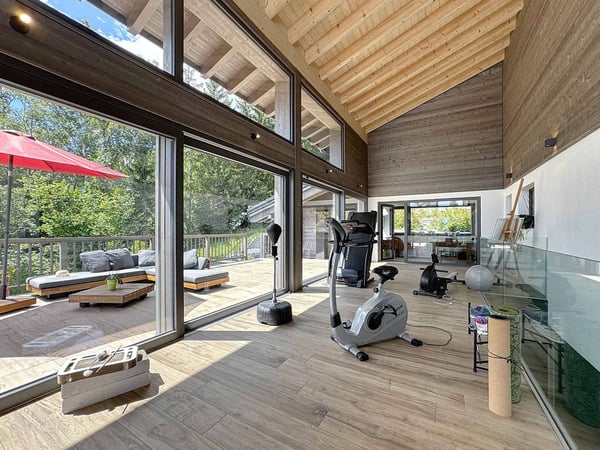 Exceptionnel chalet sur 3 niveaux avec piscine intérieure/ espace bien-être 9