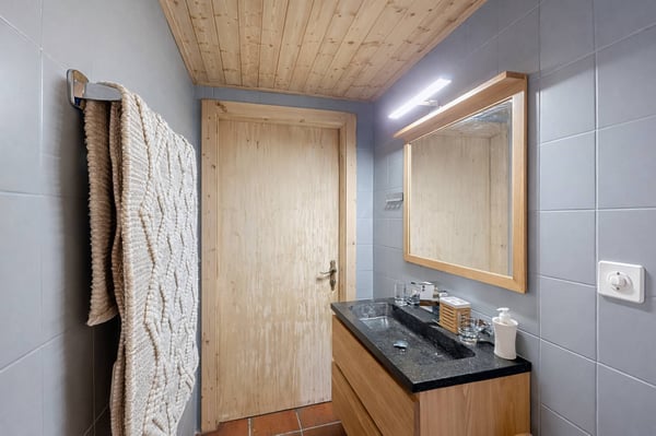 Chalet mitoyen au charme authentique entièrement rénové 5