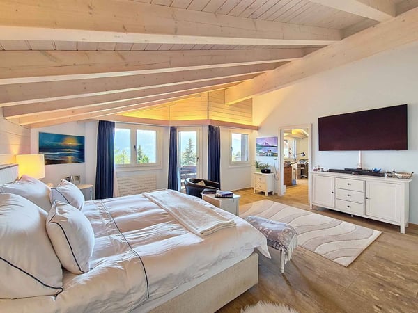 MAGNIFIQUE PROPRIÉTÉ AVEC DÉPENDANCE (MAZOT) ET PISCINE EXTERIEURE 9