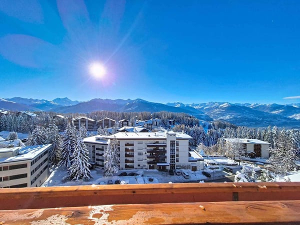 EXCLUSIVITÉ - Superbe 5.5 pièces avec vue panoramique et studio indépendant 3