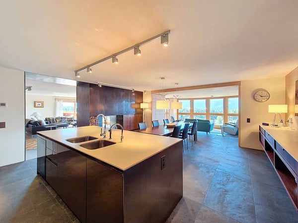 EXCLUSIVITÉ - Superbe 5.5 pièces avec vue panoramique et studio indépendant 4