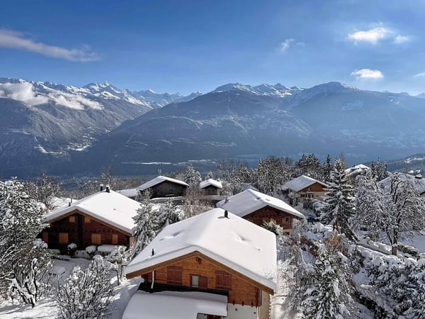 Très bel appartement en duplex/attique avec magnifique vue sur les Alpes 1