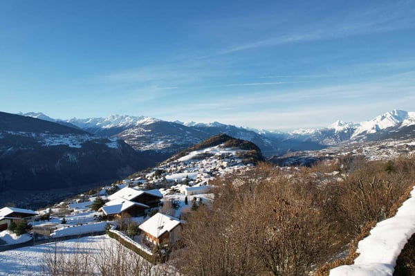 Magnifique chalet en vieux bois avec vue panoramique 2