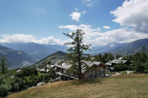Parcelle d'exception avec permis de construire en force 7