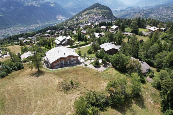 Parcelle d'exception avec permis de construire en force 1