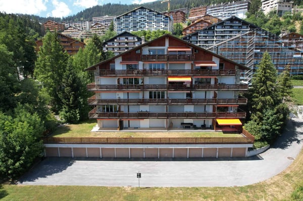 Charmant 3.5 pièces refait à neuf avec vue montagne 1