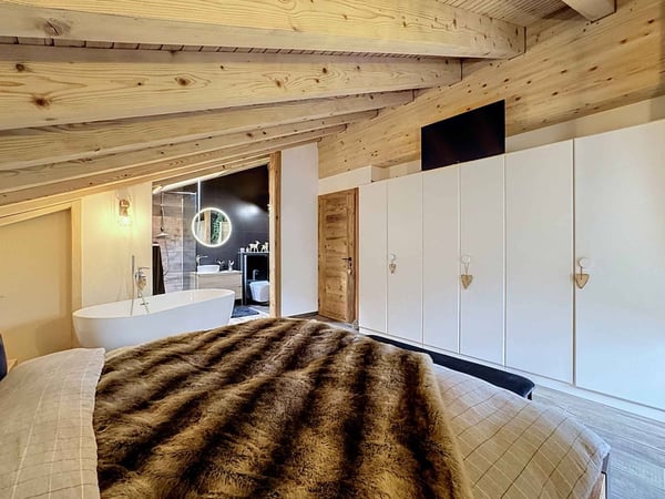Très beau 4.5 pièces en duplex/attique avec très belle vue sur les Alpes 10