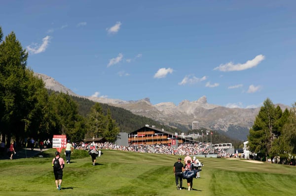 Situation exceptionnelle - 4.5 pièces AVEC VUE IMPRENABLE SUR LE GOLF ET STUDIO INDÉPENDANT 2