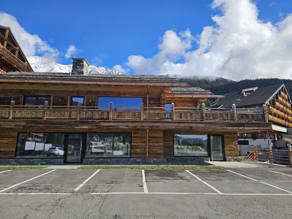 Au cur de Verbier, place centrale - Superbe immeuble mixte 2