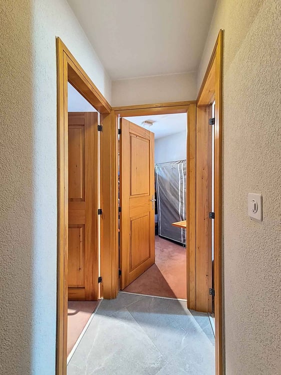 BEL APPARTEMENT 3 CHAMBRES 100 M2 - CENTRAL ET AU CALME 8
