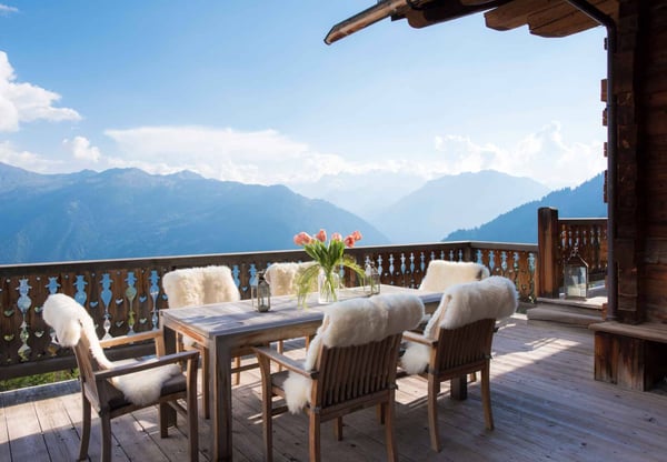 Chalet de prestige avec vue panoramique 2