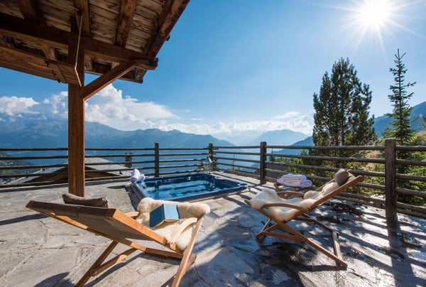 Chalet de prestige avec vue panoramique 1