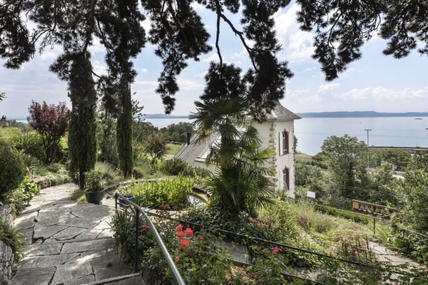 Maison de maître avec dépendance de 3.5 pièces en ville de Neuchâtel 9