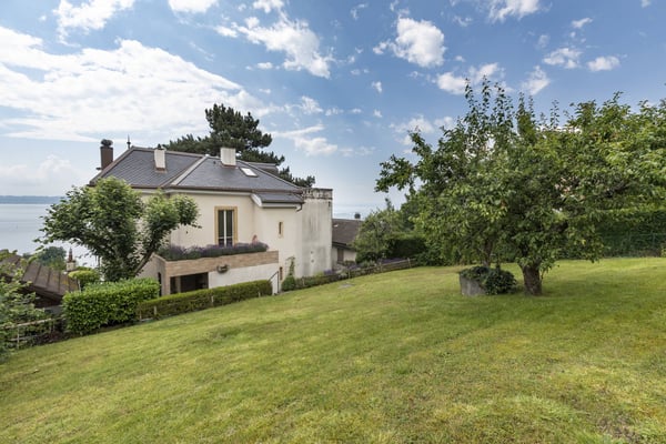 Maison de maître avec dépendance de 3.5 pièces en ville de Neuchâtel 8