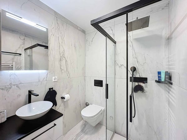 Appartement contemporain avec vue lac à La Coudre 5