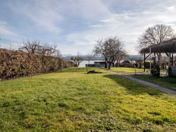 Une demeure de caractère au bord du lac de Morat 10