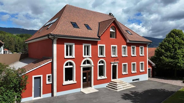 Une Adresse Historique au Cur de Lignières 13