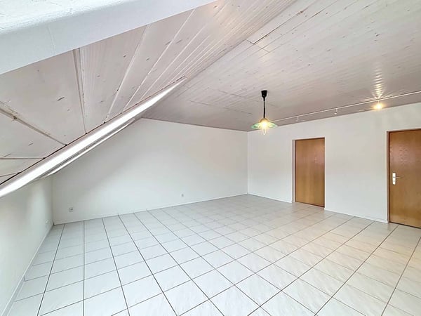 Spacieux appartement de 5 pièces au cur de La Chaux-de-Fonds 1