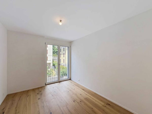 Élégance contemporaine et art de vivre dans un appartement neuf 7