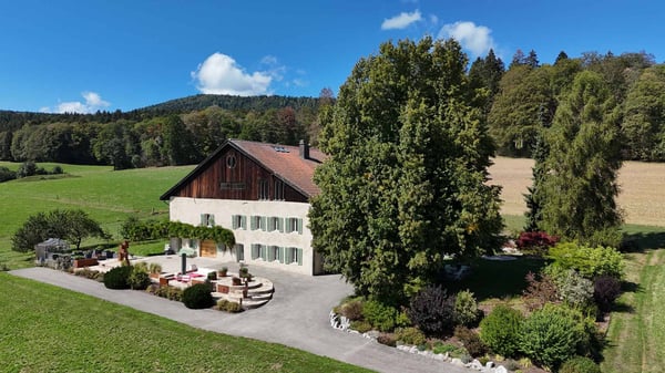 Une ferme d'exception nichée au pied sud de Chasseral