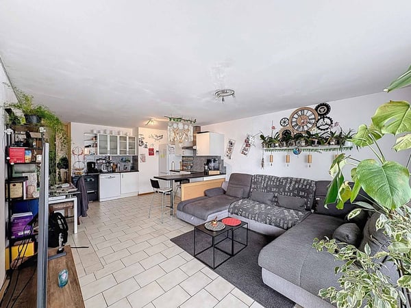 Élégant 2.5 pièces avec balcon dans un cadre paisible 1
