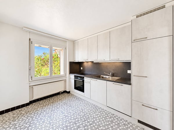Un appartement généreux avec vue sur le lac et les Alpes 2