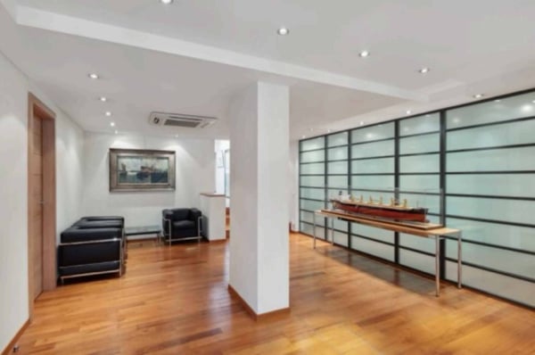 vendre : Bureaux sur les Quais Lot PPE commerciaux à Genève 4