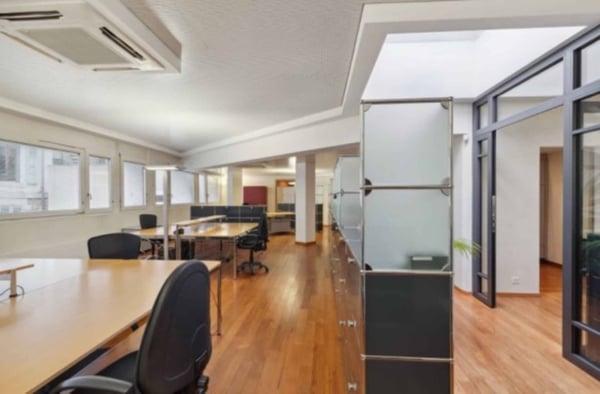 vendre : Bureaux sur les Quais Lot PPE commerciaux à Genève 8