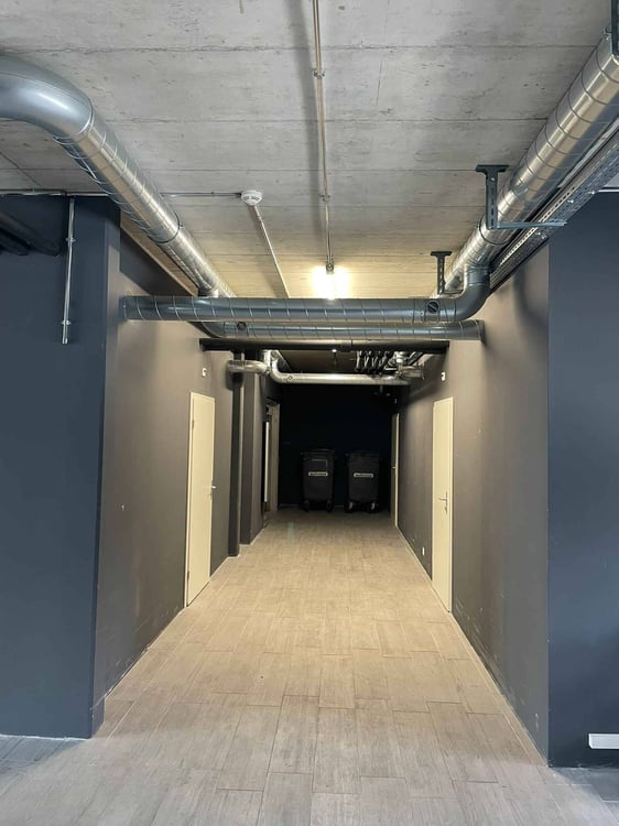 Surface de bureaux de 375 m² au cur des Acacias 10