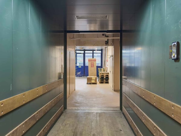 Bureaux lumineux et semi-aménagés à Meyrin 7