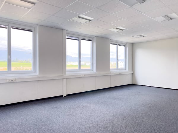 Bureaux, locaux administratifs de 381m2 à louer à Satigny 3