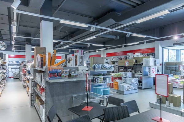 RARE ! Surface de stockage dès 1'000 m² au centre de Genève 10