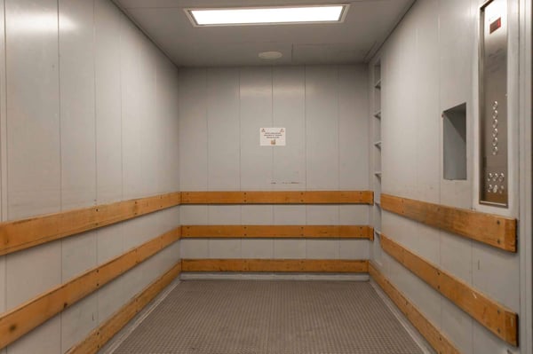 RARE ! Surface de stockage de 389 m² au centre de Genève 3