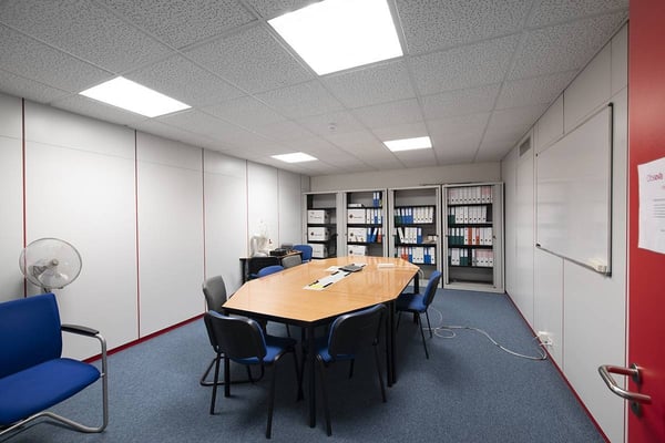 Locaux en zone FTI d'env 720m2 à Plan-les-Ouates 6