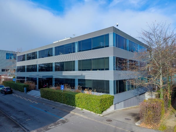 À vendre : Immeuble de bureaux Investisseur ou utilisateur Vésenaz 1