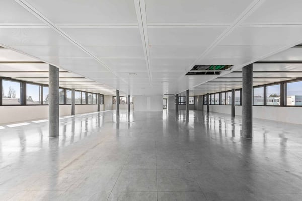 ARCenter 492 m² de bureaux semi-aménagés à Vernier 2