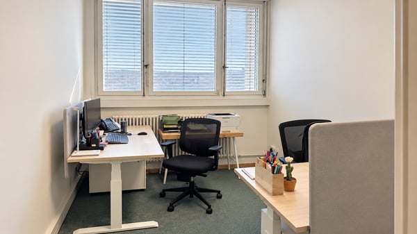 Bureau de 92m2 aux Acacias 3
