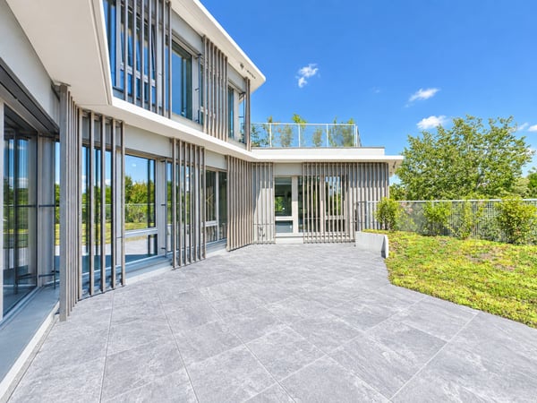 1'600 M² INDUSTRIAL & R&D SPACE - GREATER LAUSANNE 3
