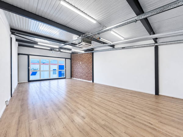 INDUSTRIE - SHOWROOM - PLAIN PIED 3